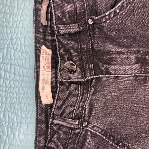 Zara - Black distressed skinny jeans - size 02 - Picture 3 of 6